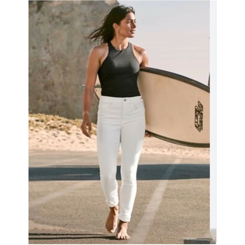 Athleta Women White Jeans Sz. 4 Sculptek Stretch Skinny Athletic. Flex Comfort